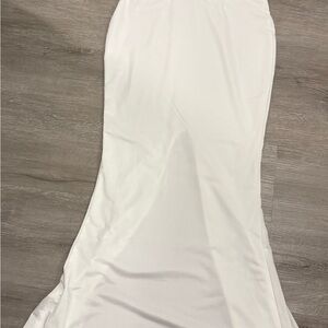 Chic White Maxi Skirt